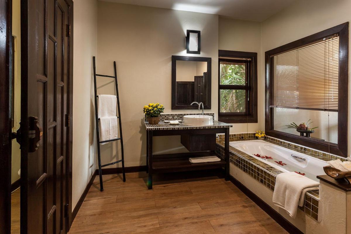 Lanna Dusita Riverside Boutique Resort Chiang Mai Værelse billede